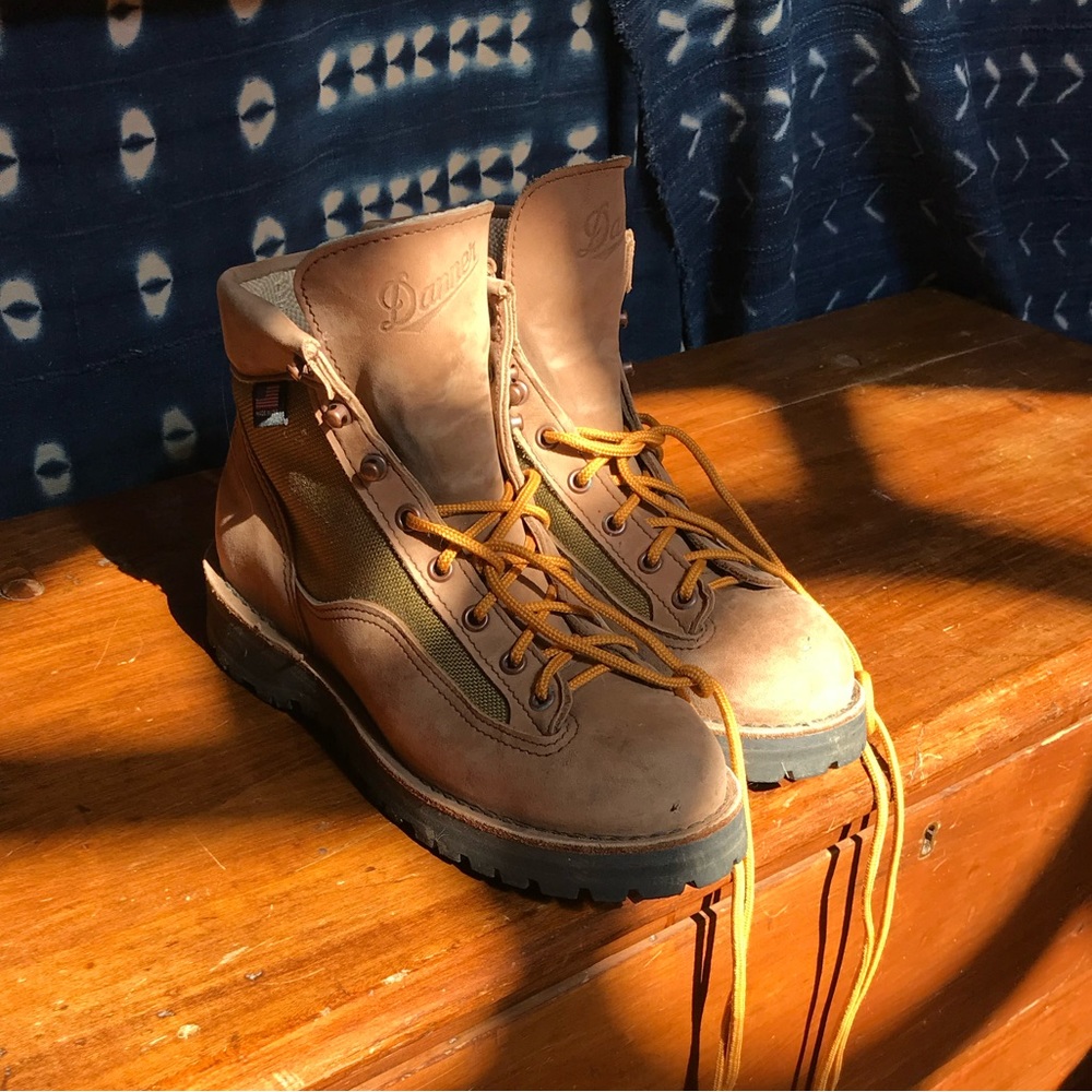 Women's Danner Light II 6" Brown Size 8